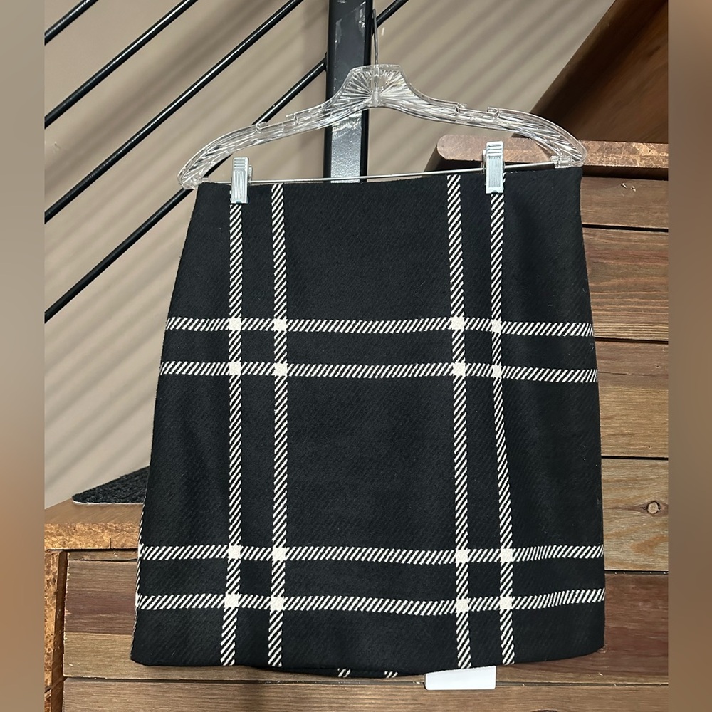 WHBM black and white wool plaid miniskirt
